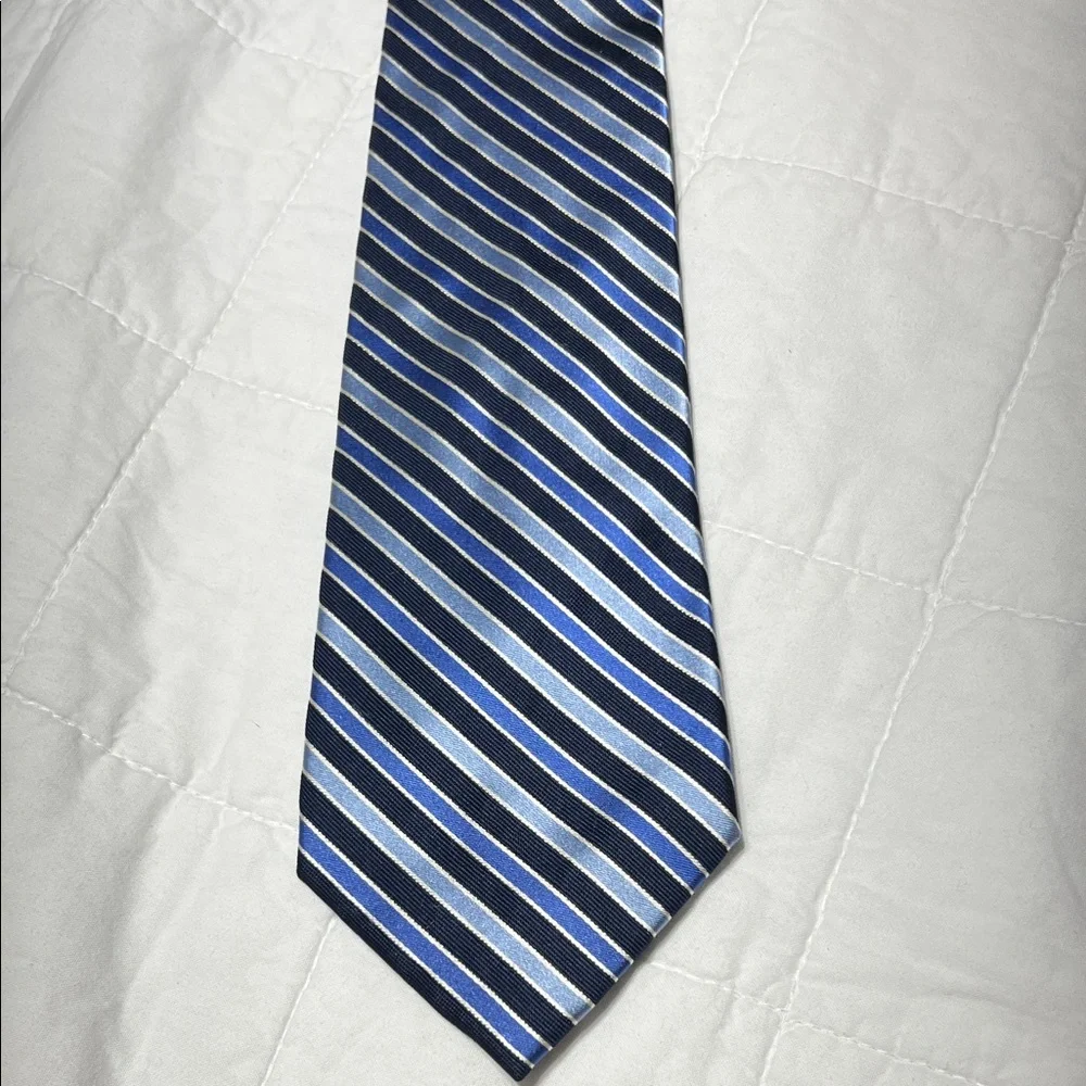 Vintage NWT Nautica‎ Blue and Gray Striped Tie 100% silk